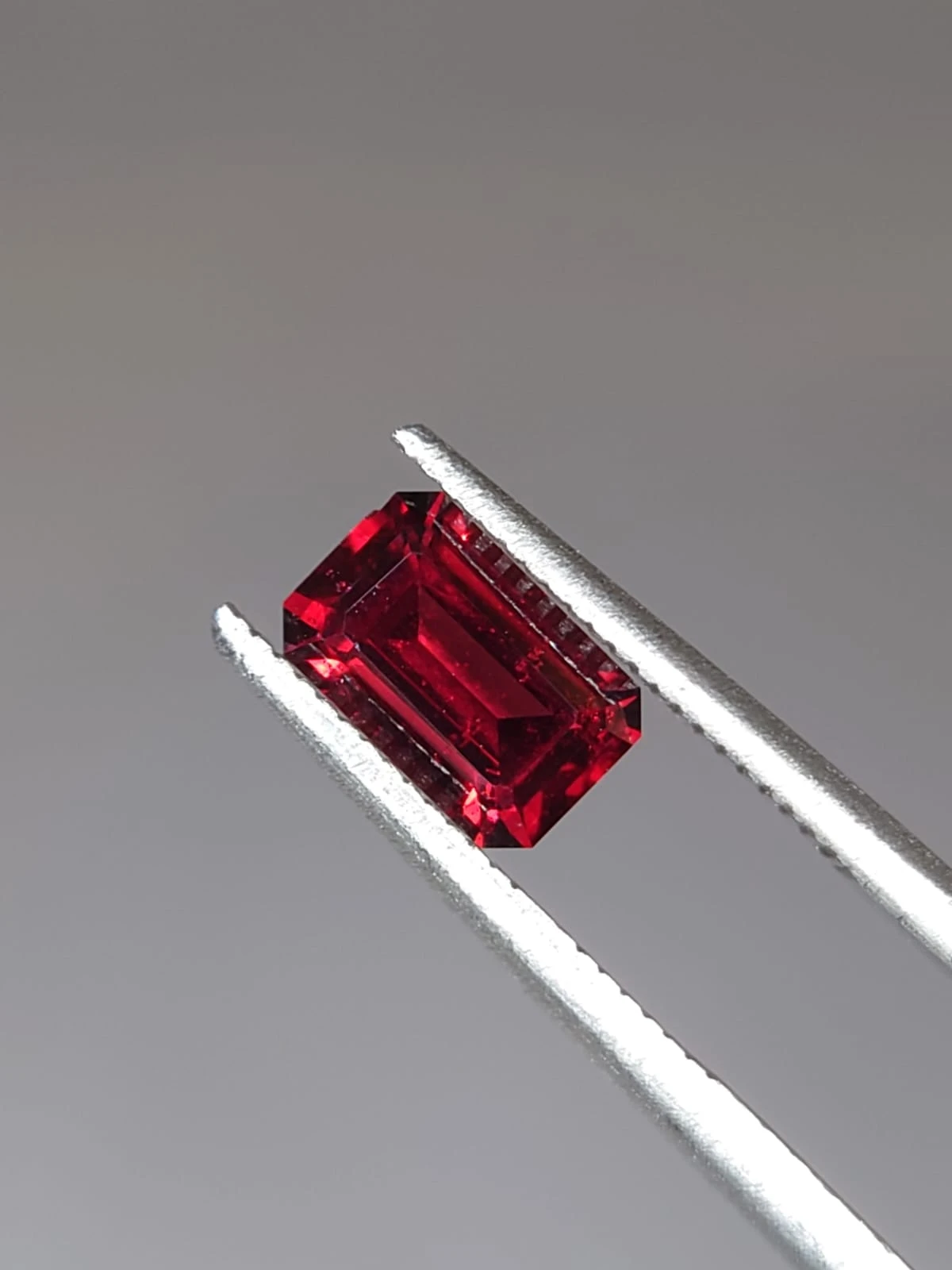 1.1ct Natural Emerald Faceted Rhodolite Garnet from Tanzania — view 2